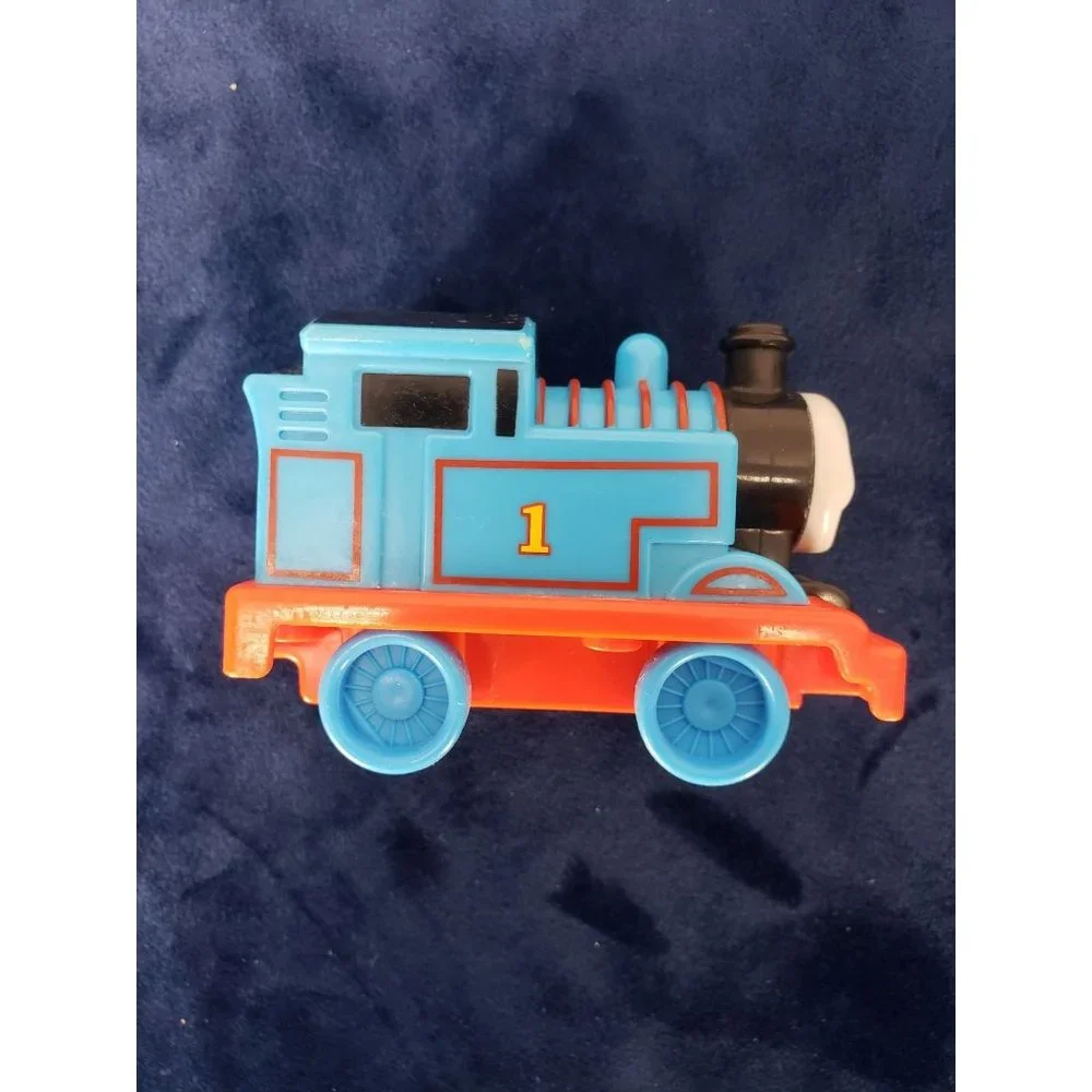 2011 Mattel Thomas & Friends Gullane Blue Thomas the Tank Engine Toy Train‎